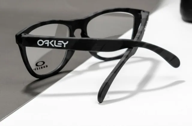 แว่น Oakley OX8137A 813704 ขา