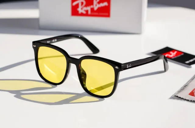 แว่น Ray-Ban RB4401D 60185