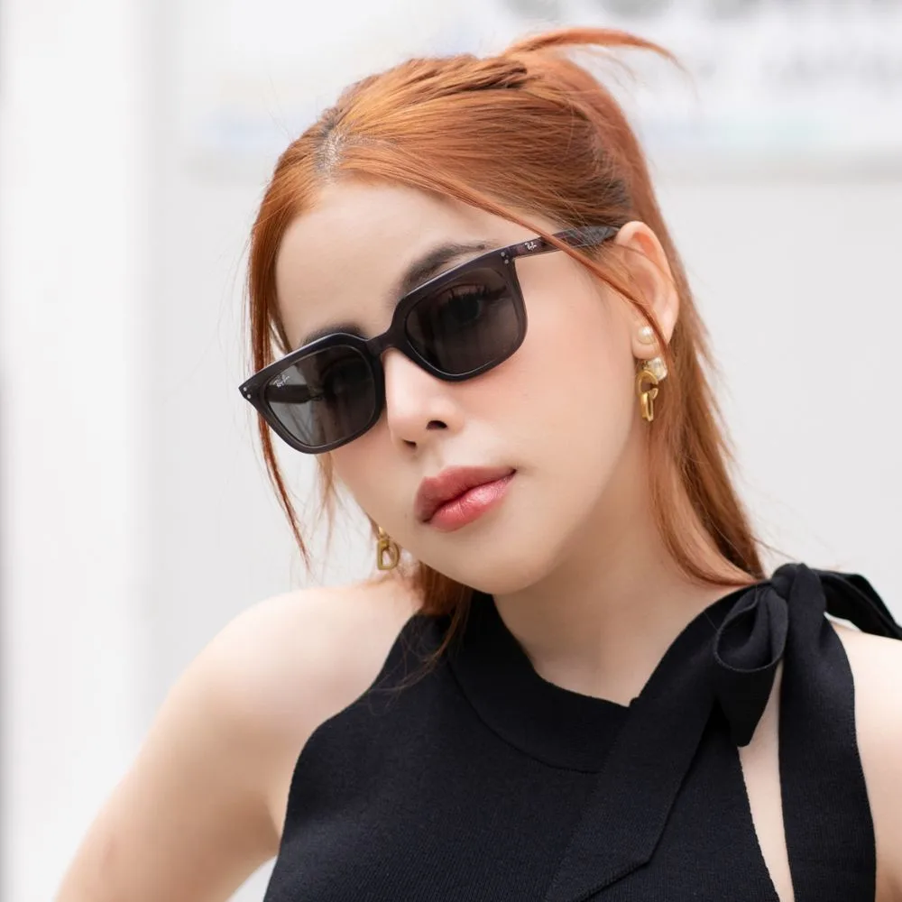 แว่น Ray-Ban RB4439D 667587 คนใส่