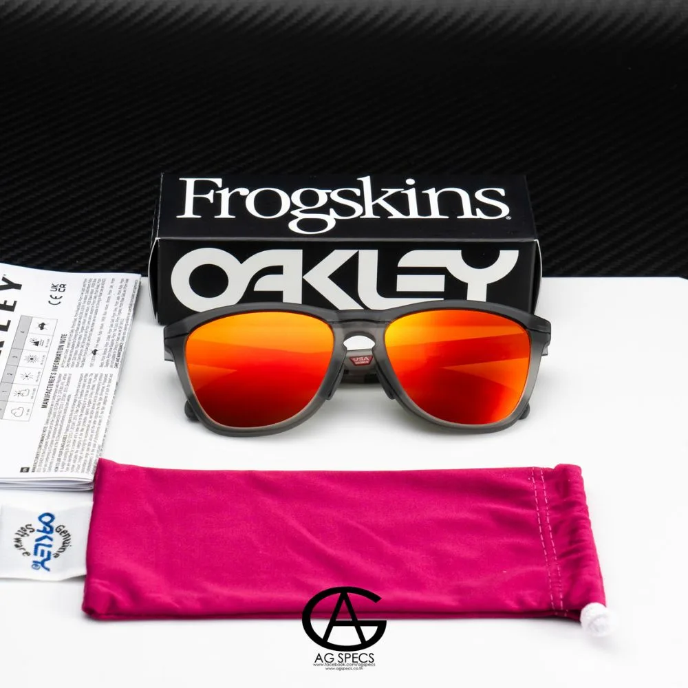 แว่น Oakley OO9284A 928401 หน้า