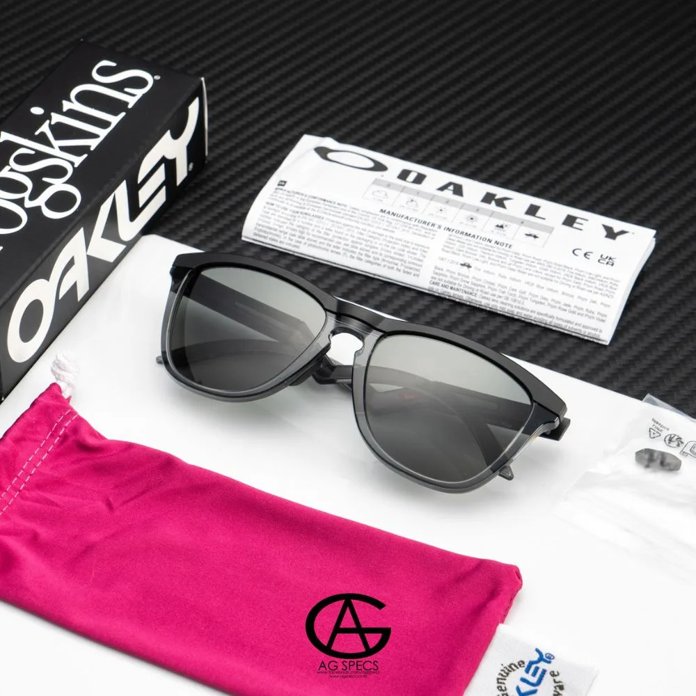 แว่น Oakley OO9289 928907 หน้า