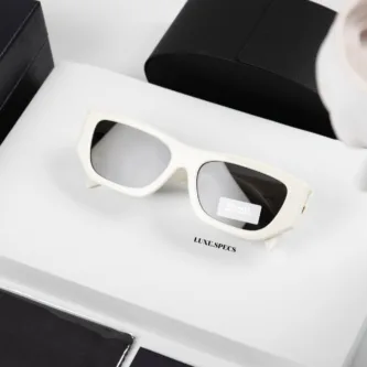 แว่น Prada PR A01SF 17K08Z หน้า