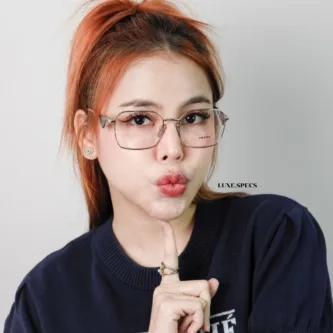 แว่น Prada PR A51V 1BC1O1 คนใส่