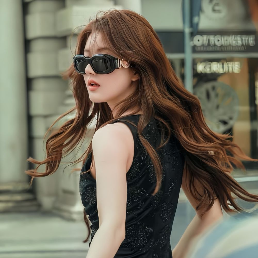 แว่น Versace VE4425U GB1/87 คนใส่