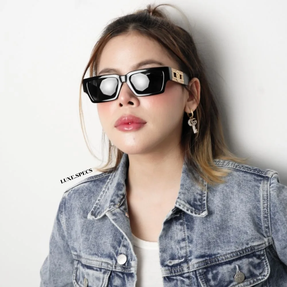 แว่น Versace VE4459F GB1/87 คนใส่