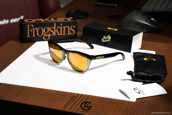 Oakley OO9284 928418