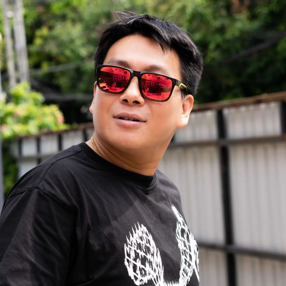 แว่น Ferrari Scuderia FZ6002U 501/6Q คนใส่