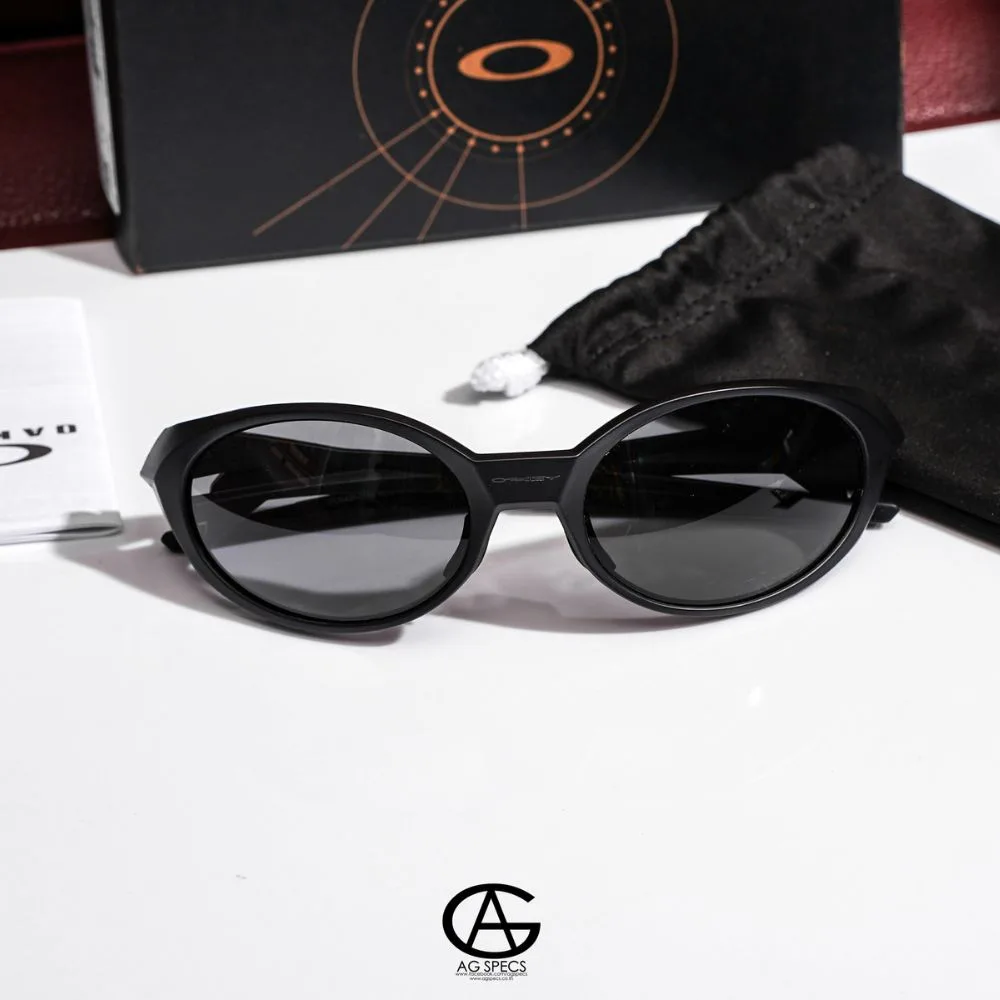 แว่น Oakley OO9438 943801 หน้า