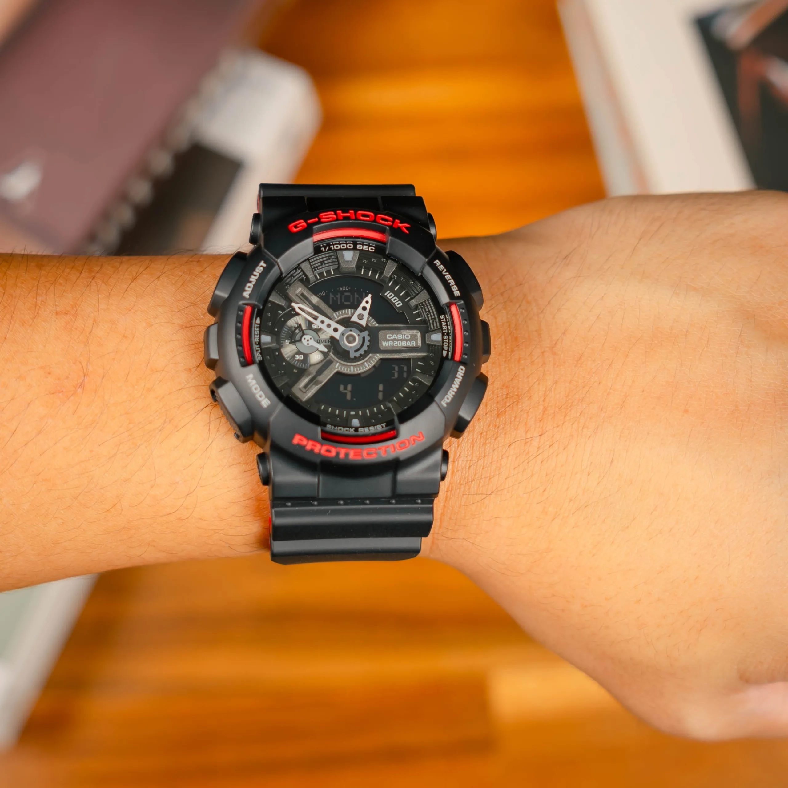 นาฬิกาข้อมือ G-SHOCK GA-110HR-1ADR - Image 2