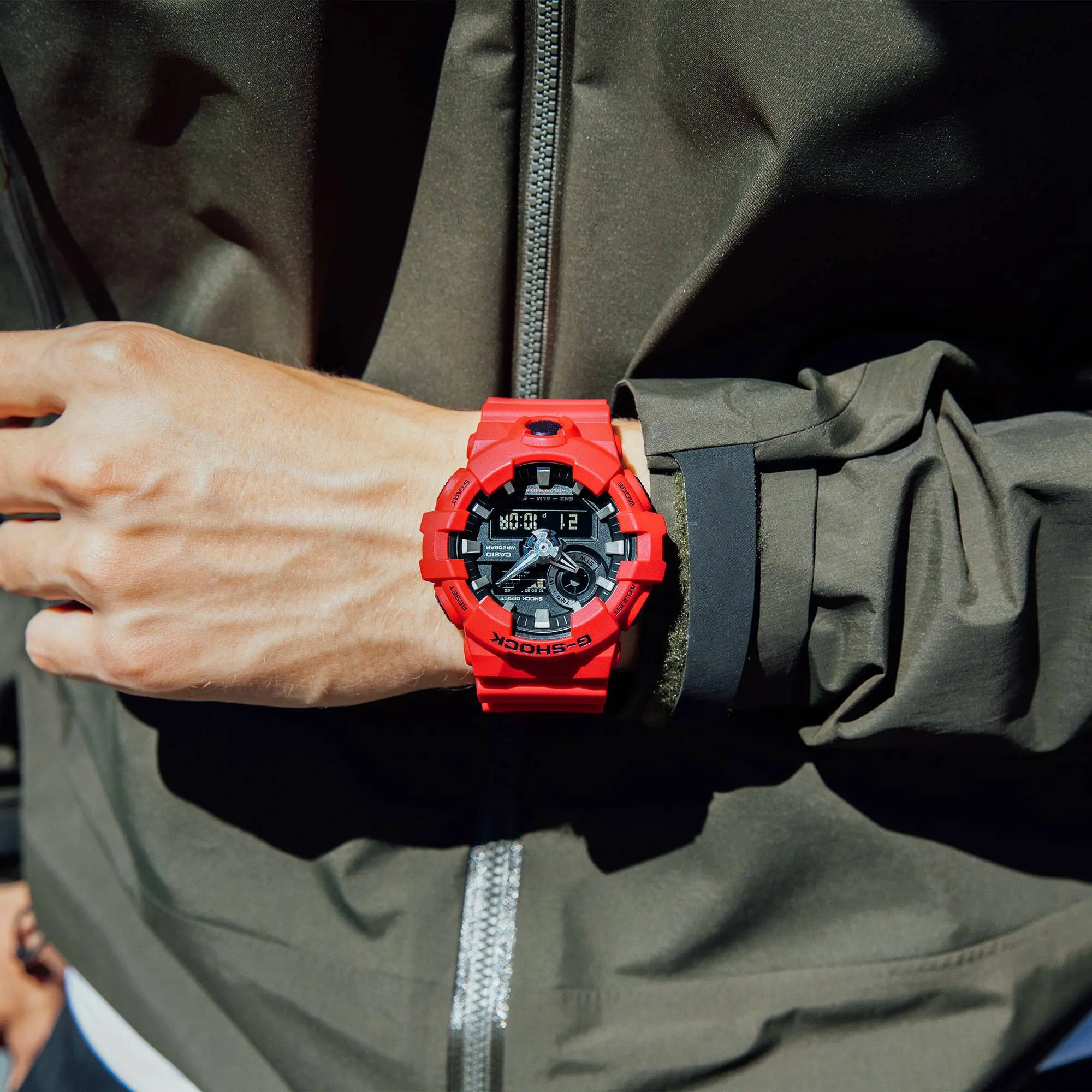 นาฬิกาข้อมือ G-SHOCK GA-700-4A