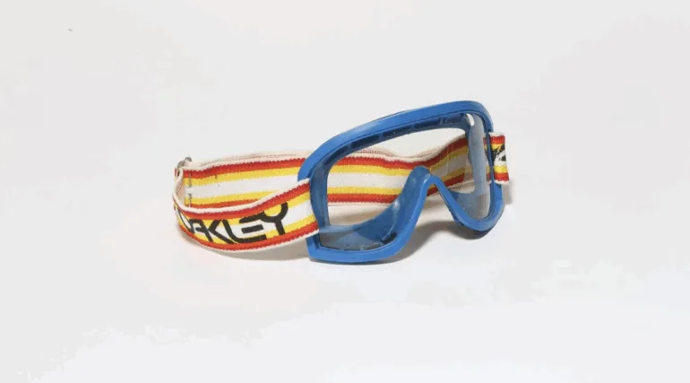 แว่น oakley goggles ตัวแรก