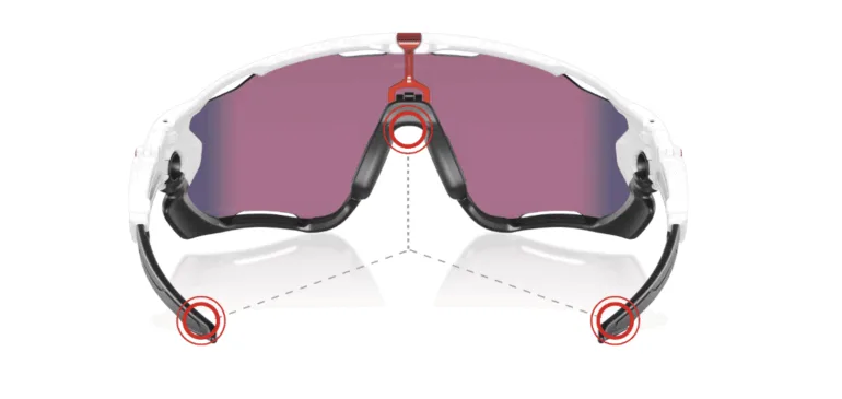 oakley three point fit