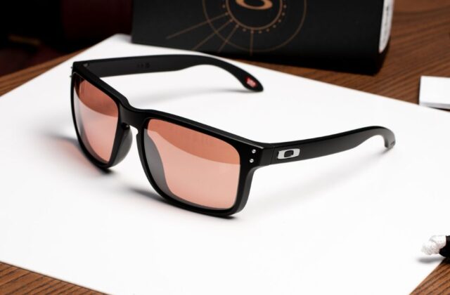 แว่น Oakley OO9487F 948704