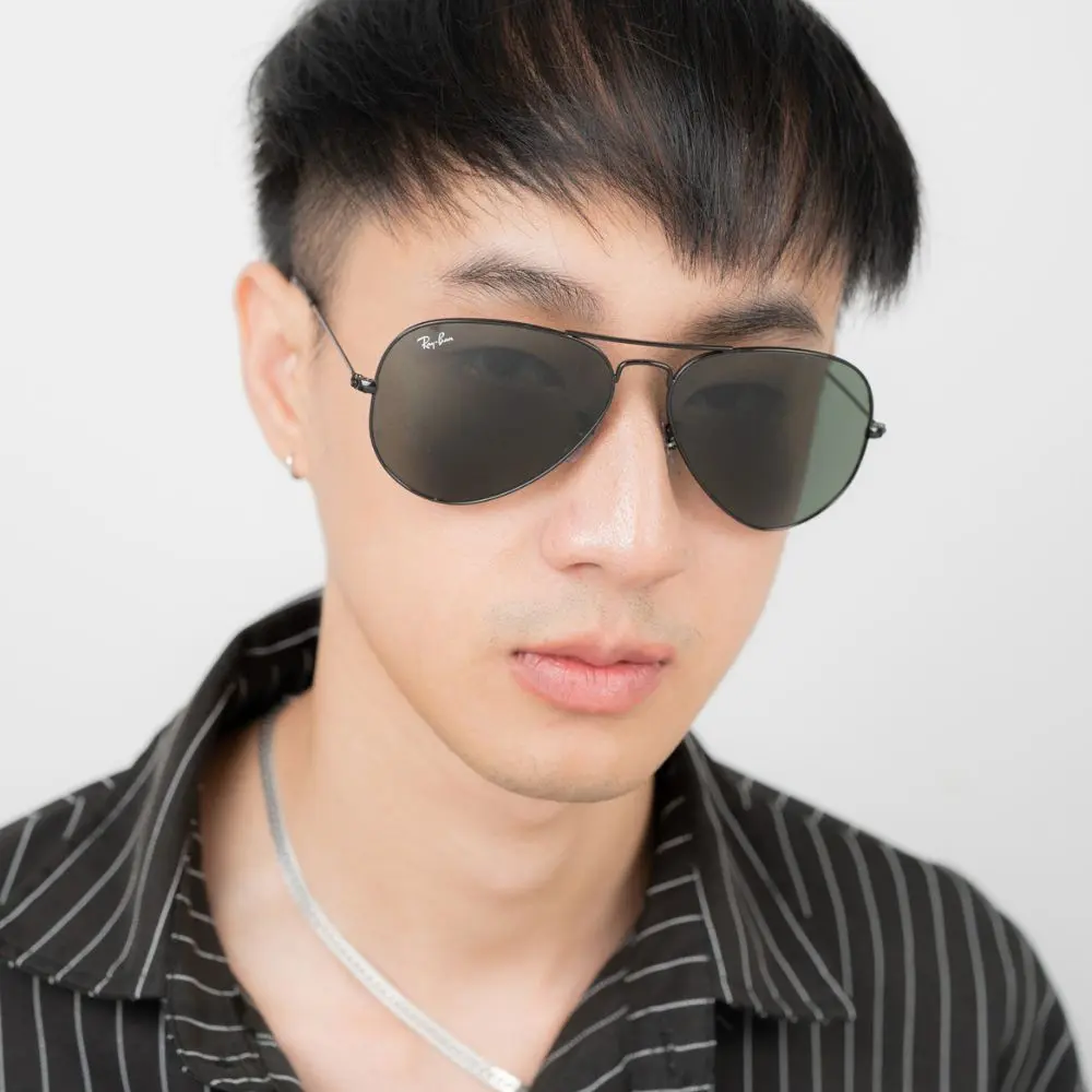 แว่น Ray-Ban RB3025 L2823 คนใส่