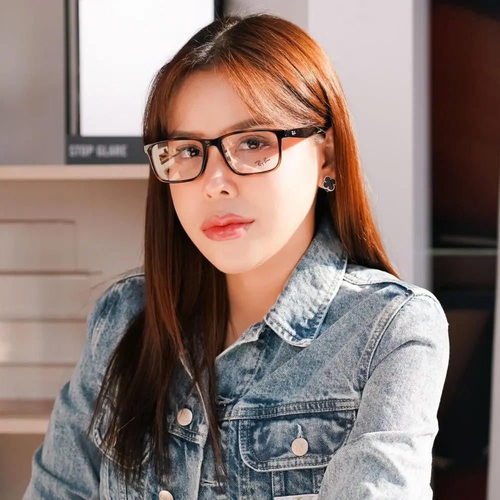 แว่น Ray-Ban RX7241D 2012 คนใส่