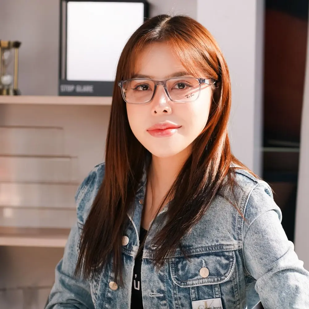 แว่น Ray-Ban RX7241D 8446 คนใส่