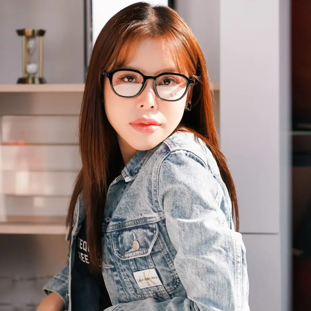 แว่น Ray-Ban RX7259D 2000 คนใส่