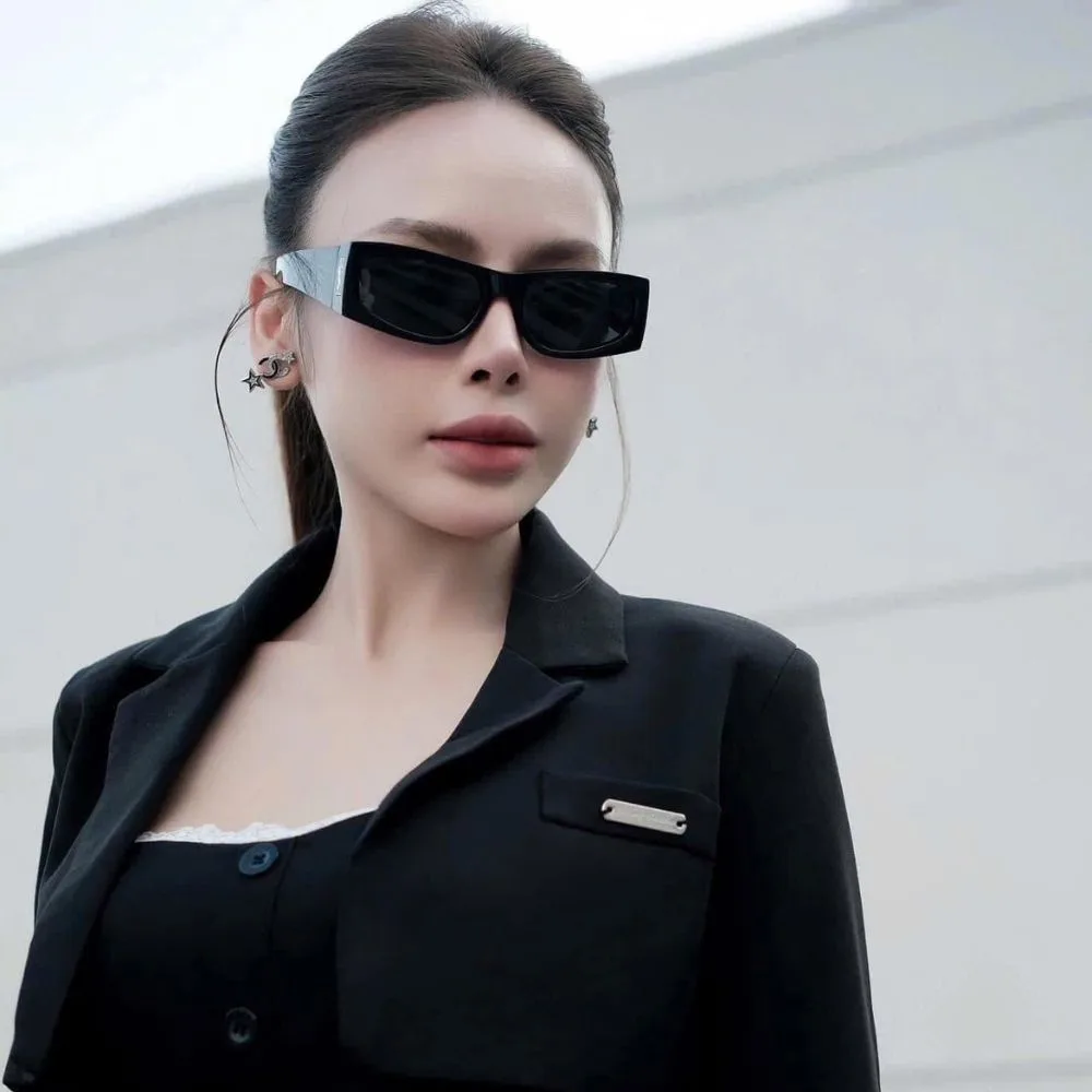 แว่น Yves Saint Laurent SL M140 001 คนใส่