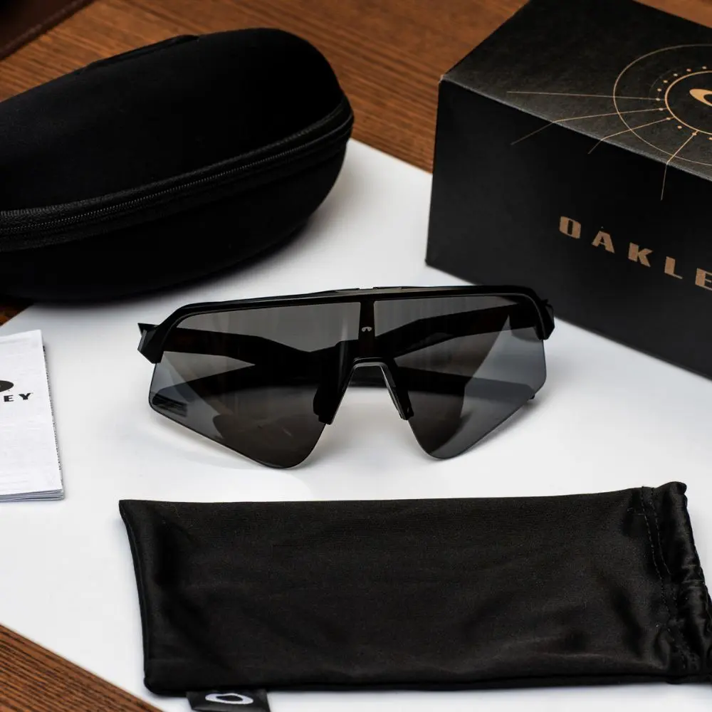 แว่น Oakley OO9465 946503 หน้า