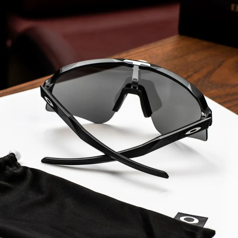 แว่น Oakley OO9465 946503 ขา