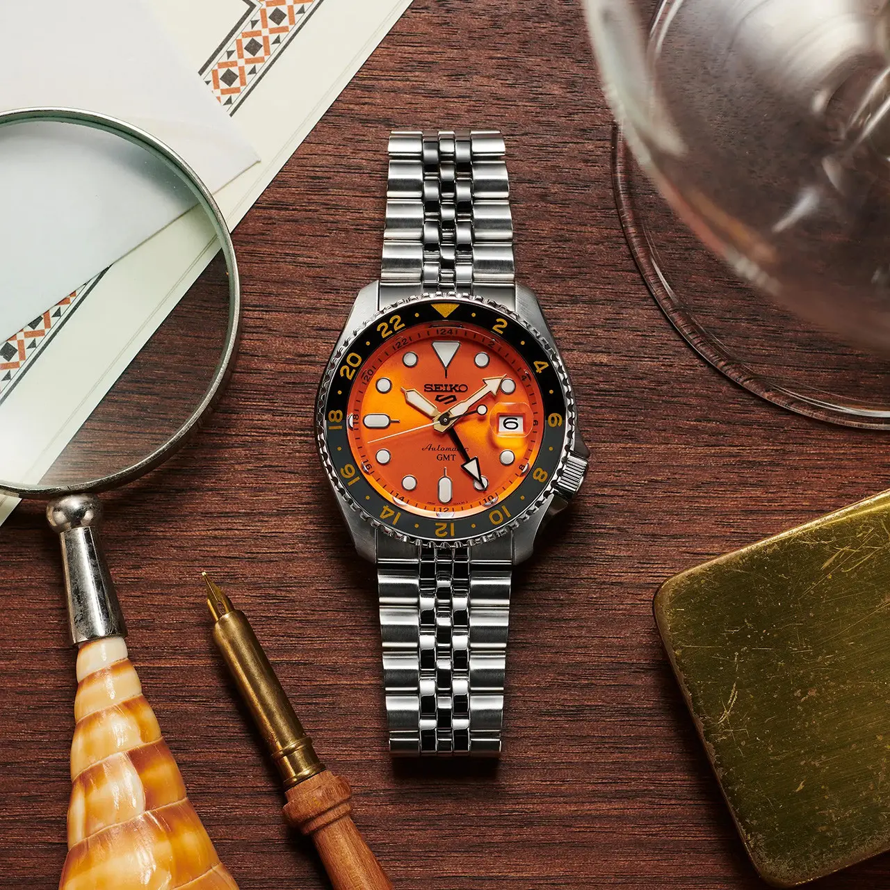 นาฬิกาข้อมือNew Seiko 5 Sports GMT SSK005K