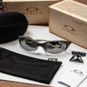แว่น Oakley OO9437 943707 หน้า