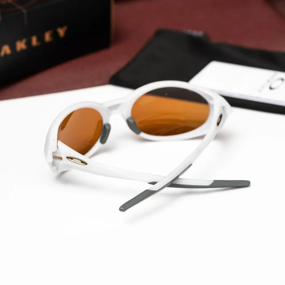 แว่น Oakley OO9438 943824 ขา