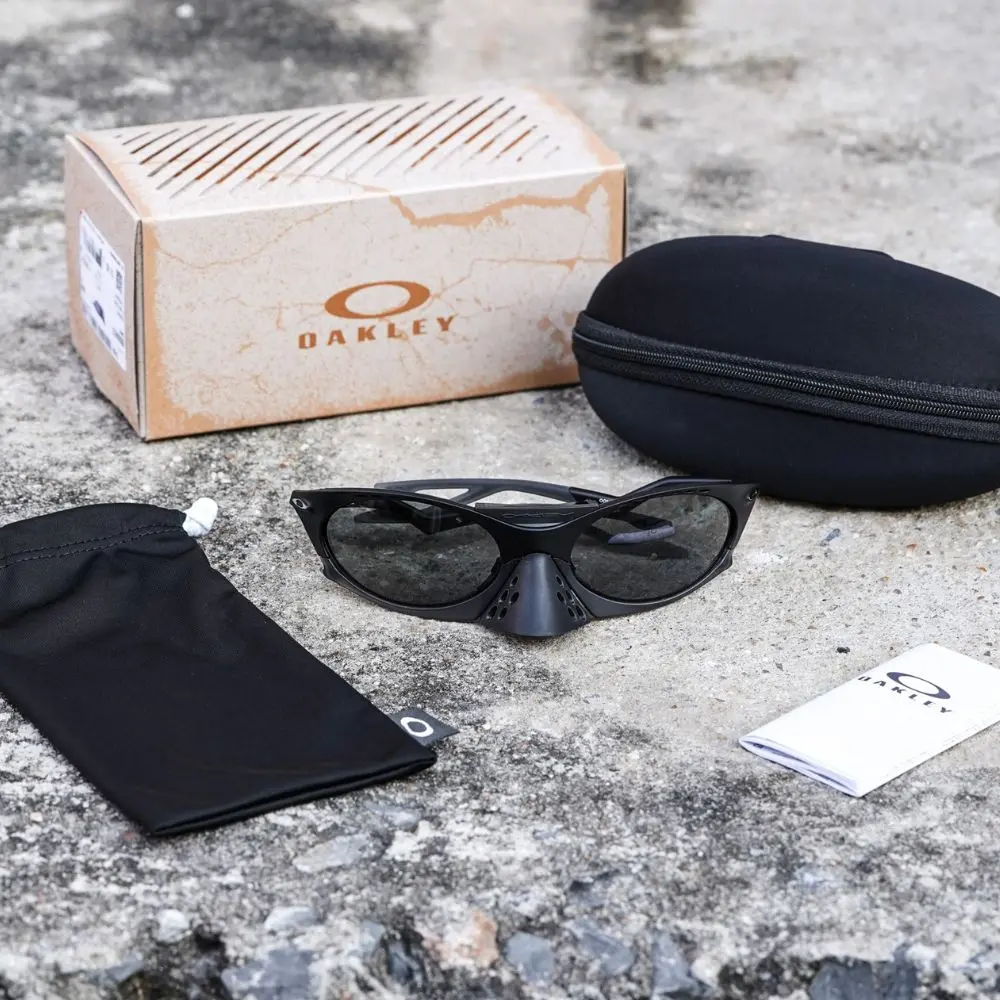 Oakley Plantaris OO9437 943701 หน้า