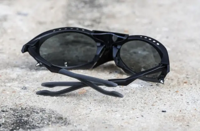 Oakley Plantaris OO9437 943701 ขา