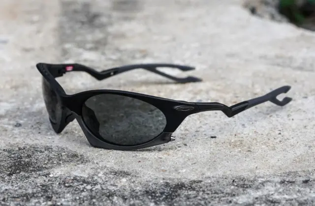 Oakley Plantaris OO9437 943701