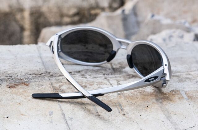 Oakley Eye Jacket OO9438 943805 ขา