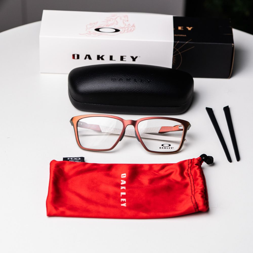 แว่น Oakley Limited Horse OX8188D 818805 หน้า