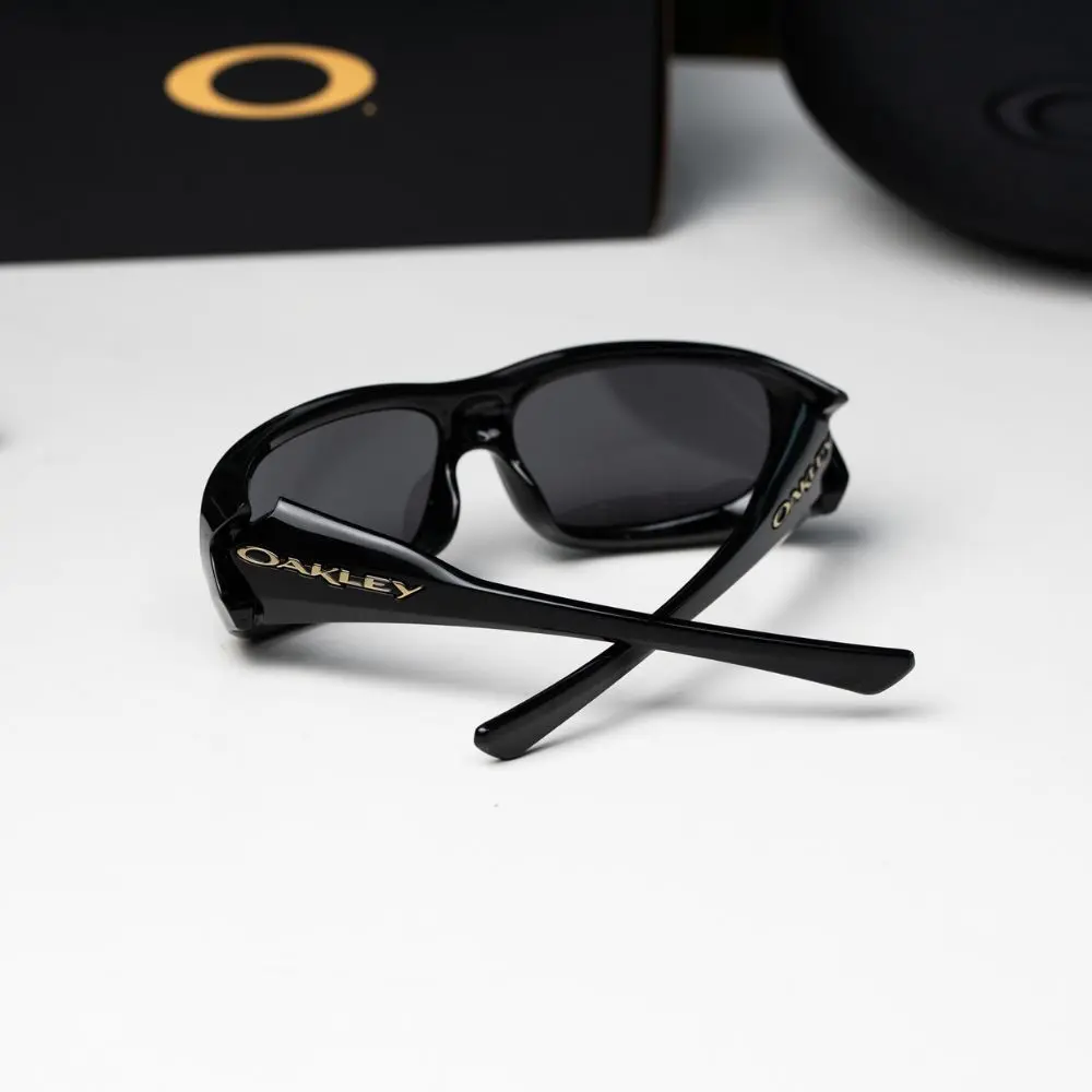 แว่น Oakley OO9494 949401 ขา