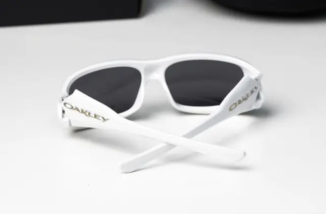 แว่น Oakley OO9494 949402 ขา