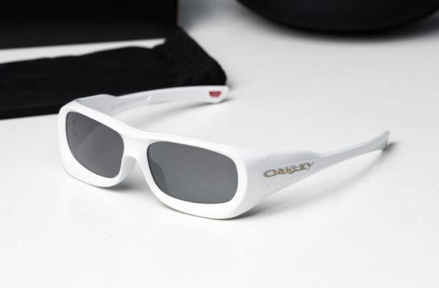 แว่น Oakley OO9494 949402