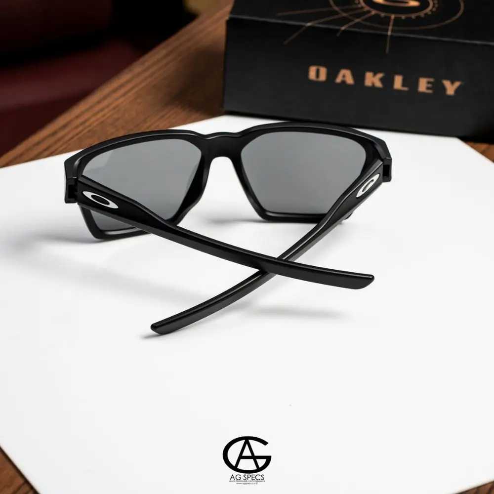 แว่น Oakley Briza OO9497 949701 ขา