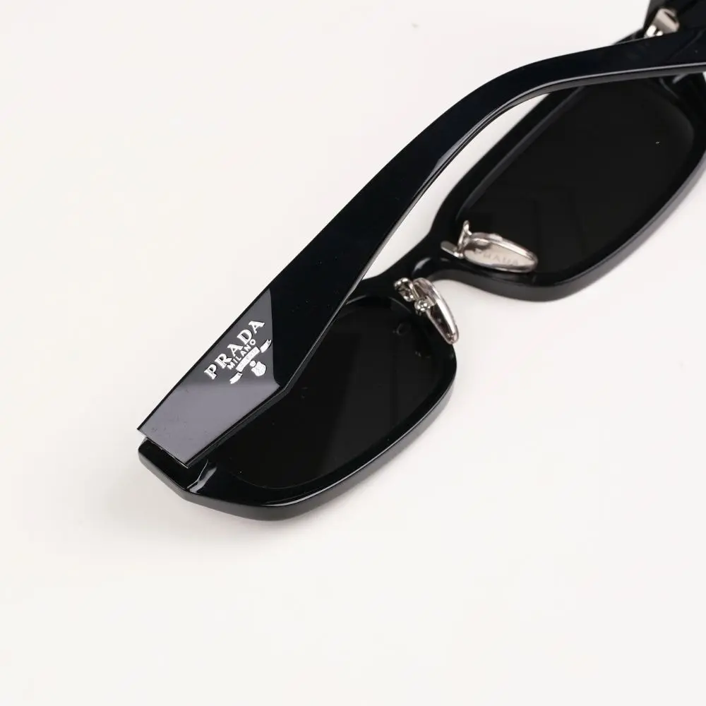 แว่น Prada PR B06SF 16K08Z โลโก้
