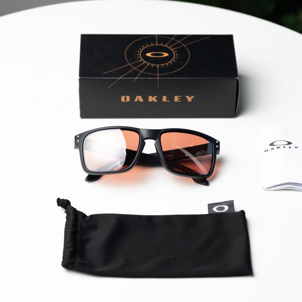 แว่น Oakley OO9244 924470 หน้า