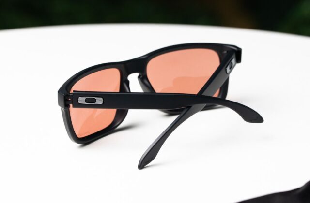 แว่น Oakley OO9244 924470 ขา