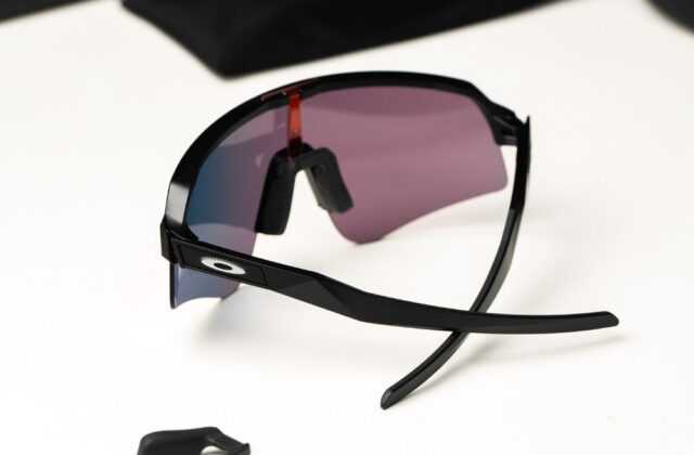 แว่น Oakley OO9465 946501 ขา