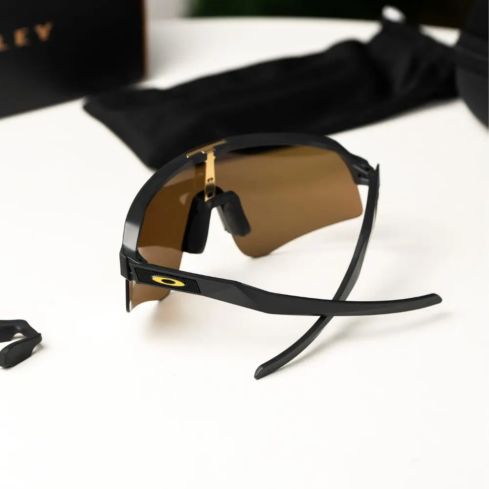 แว่น Oakley OO9465 946517 ขา