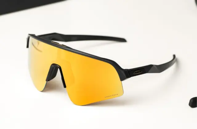 แว่น Oakley OO9465 946517