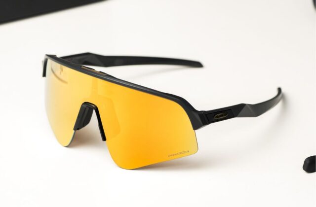 แว่น Oakley OO9465 946517