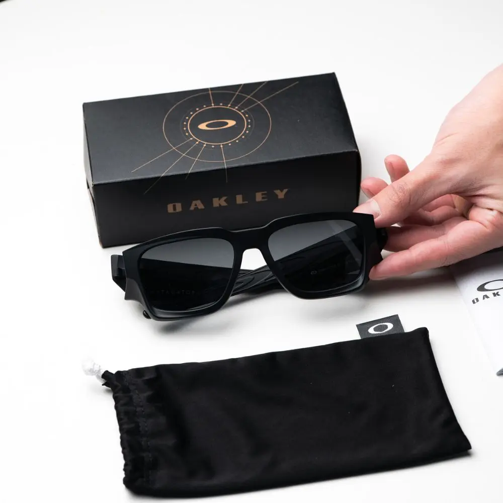 แว่น Oakley OO9514 951401 หน้า