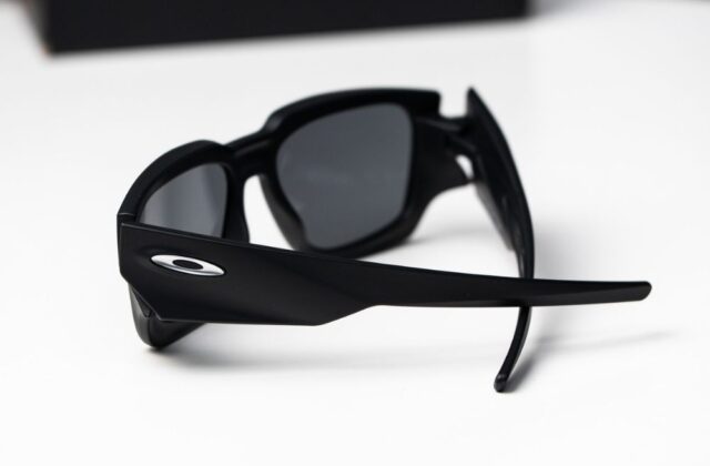 แว่น Oakley OO9514 951401 ขา
