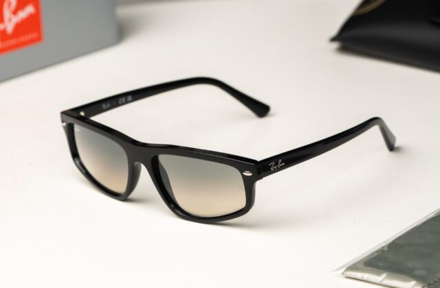 แว่น Ray-Ban RB2225 901/32