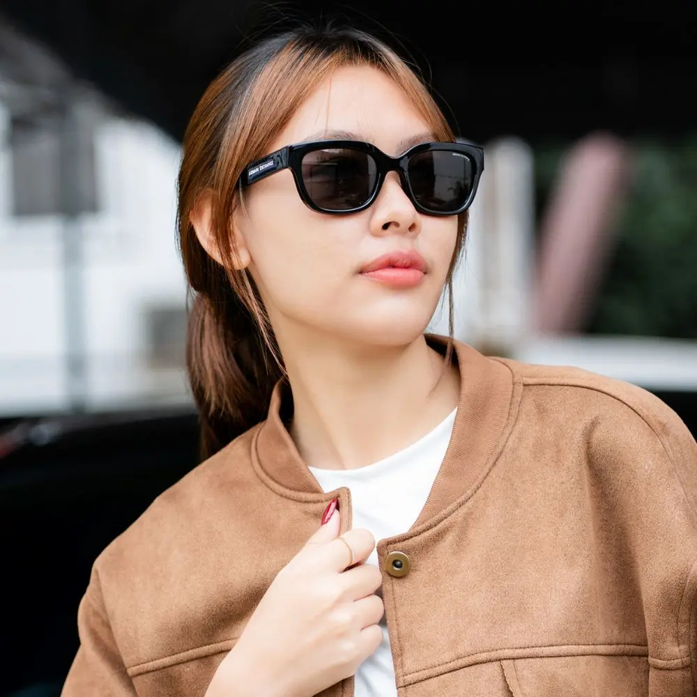 แว่น Armani Exchange AX4155SU 815887 คนใส่