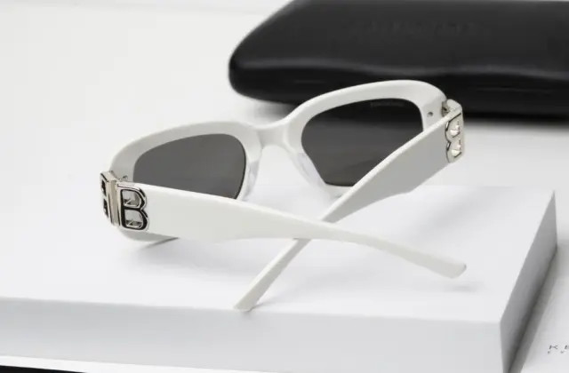 แว่น Balenciaga BB0310SK 003 ขา
