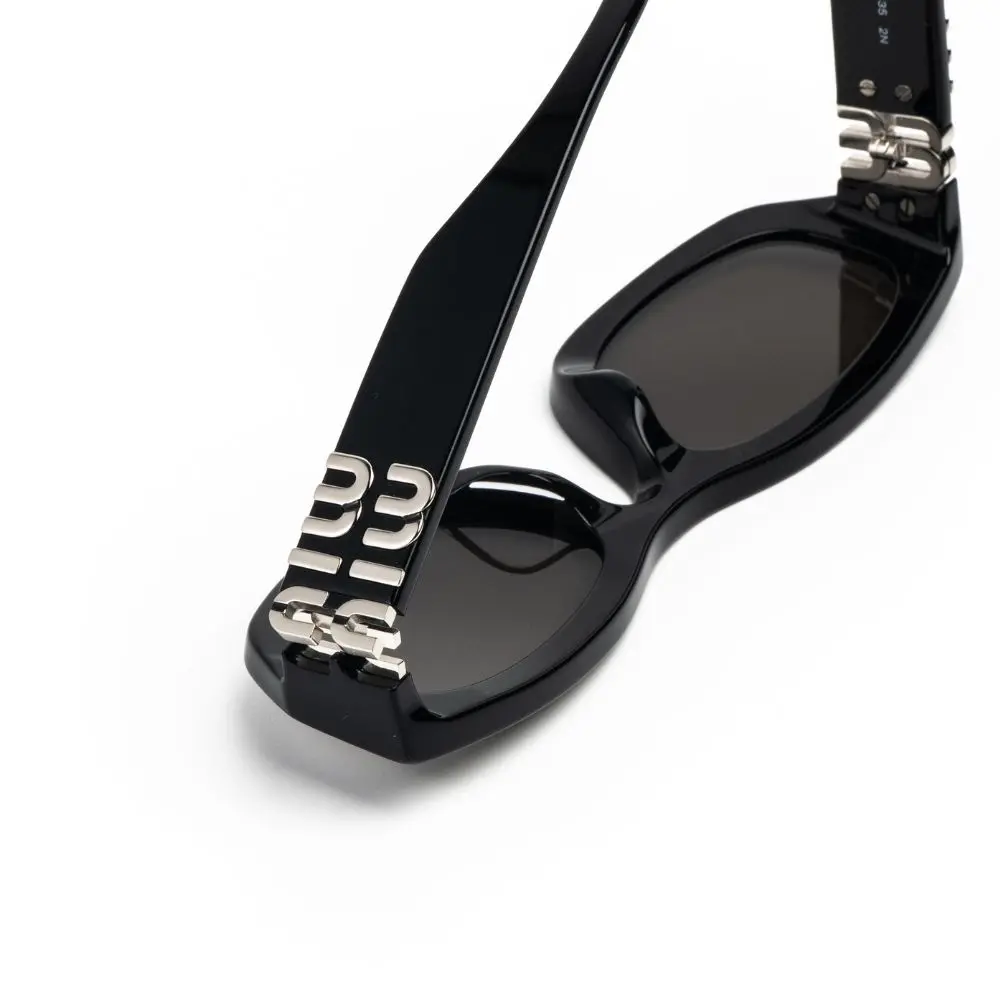 แว่น Miu Miu B04SF 16K80Q โลโก้