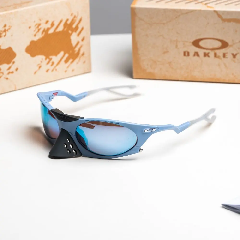 Oakley Plantaris OO9437 943704